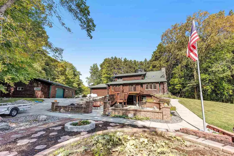 5381 NORWAY DR, Pulaski, WI 54162