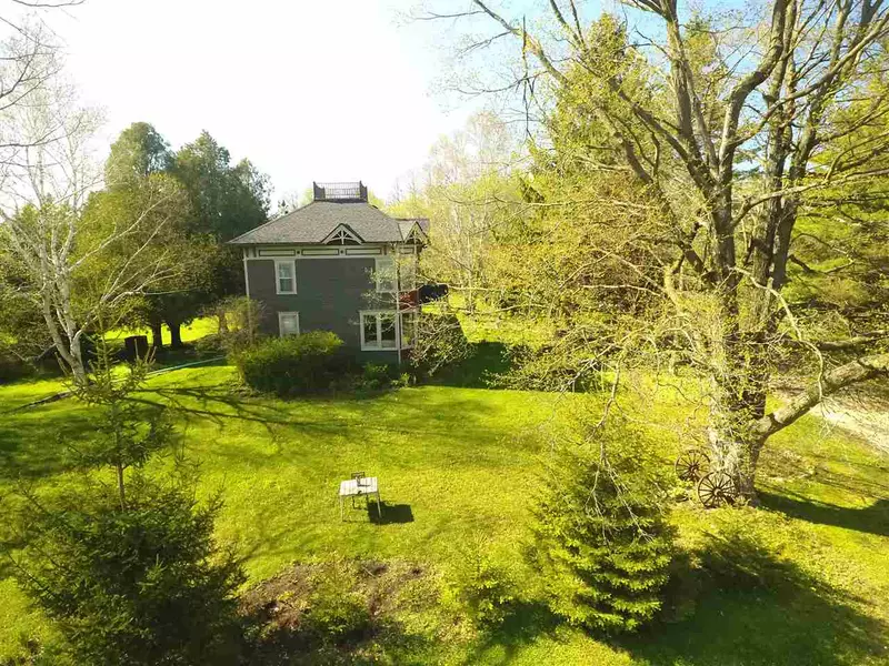 N2594 BLUEBERRY LN, Waldo, WI 53093-1619