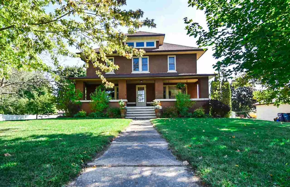 652 S ST AUGUSTINE ST, Pulaski, WI 54162