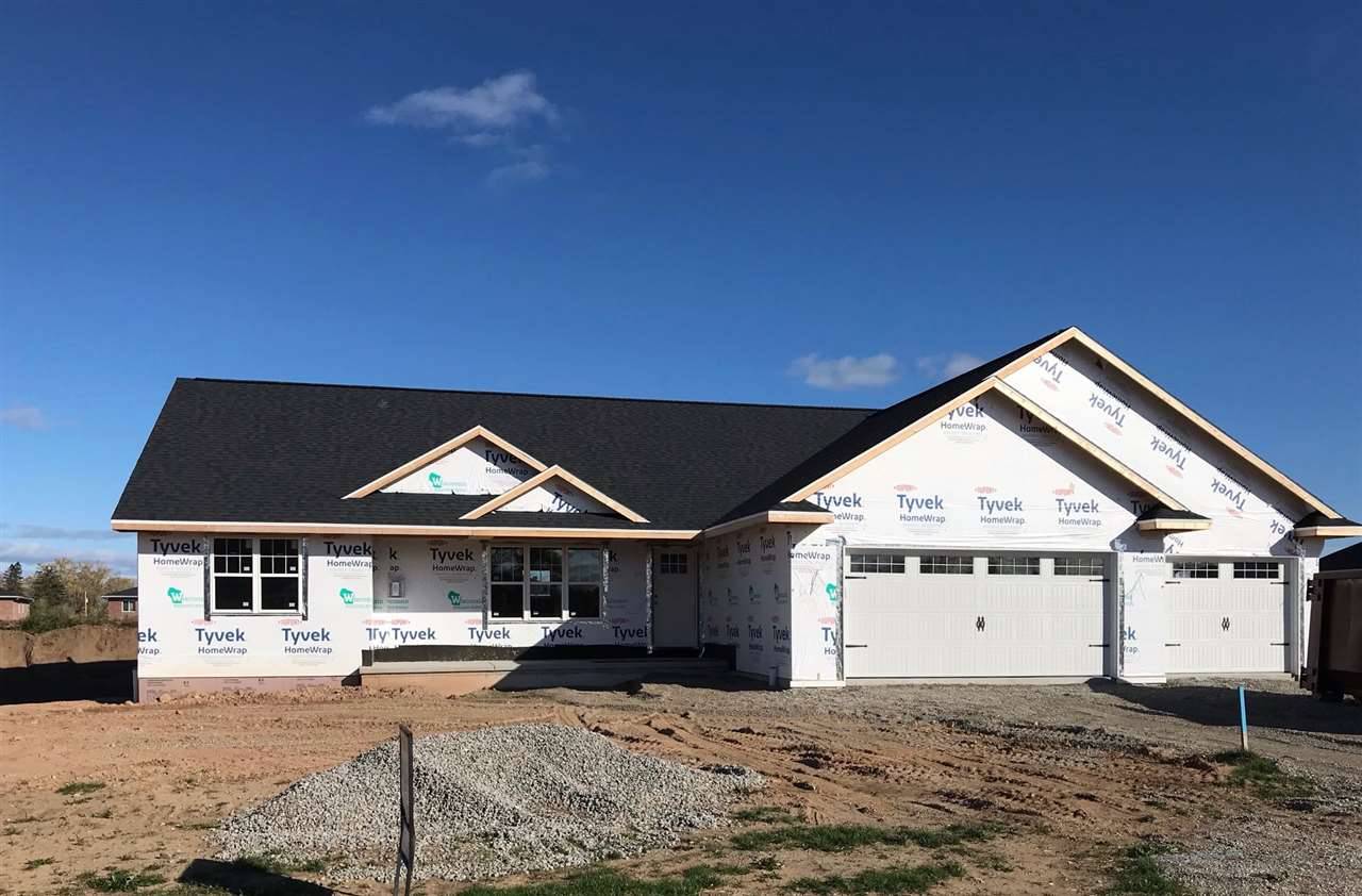 1270 MOUNTAIN BAY DR, Pulaski, WI 54162