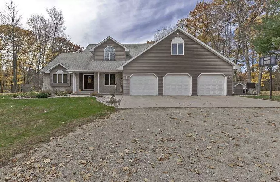 N3821 RIVER DR, Wallace, MI 49893