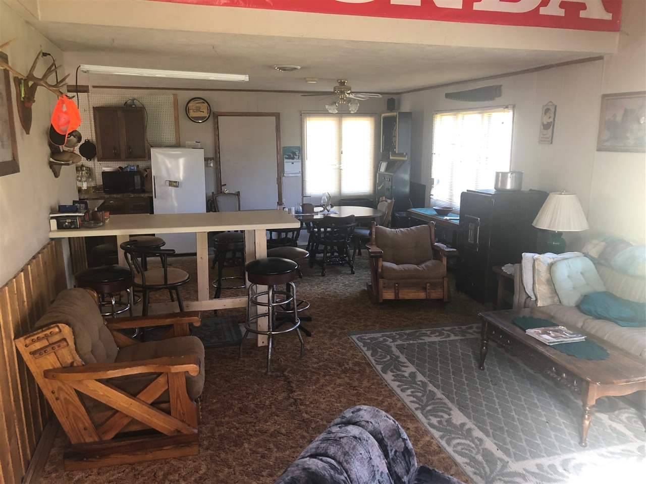 Crivitz, WI 54114,W8519 AIRPORT RD