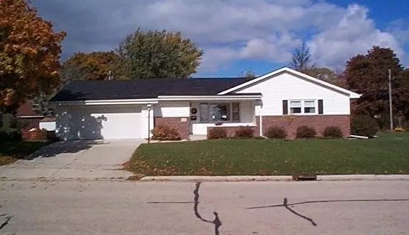 24 E PROSPECT AVE, Plymouth, WI 53073