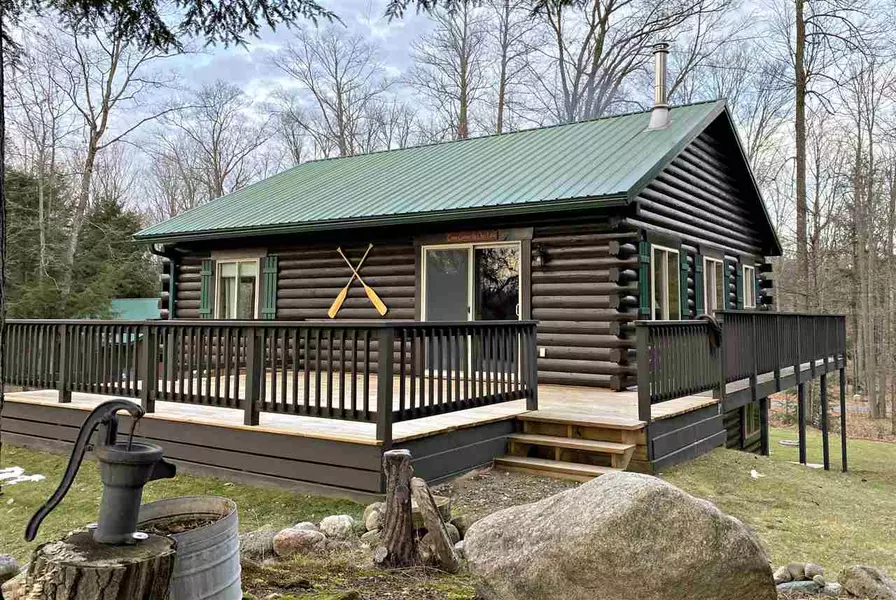 W16107 S LOOP DR, Armstrong Creek, WI 54103-9501