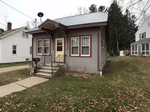 Clintonville, WI 54929,51 TORREY ST