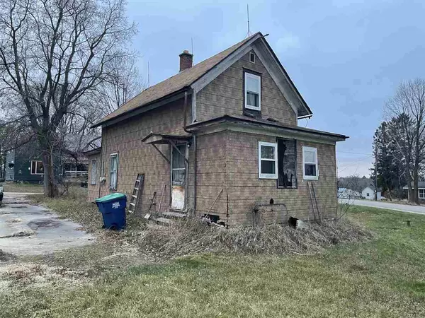 W15346 HILL ST, Tigerton, WI 54486-8528