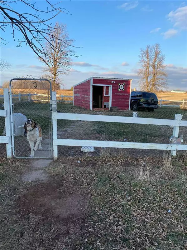 Pulaski, WI 54162-8614,N2374 MAIN LANEY DR