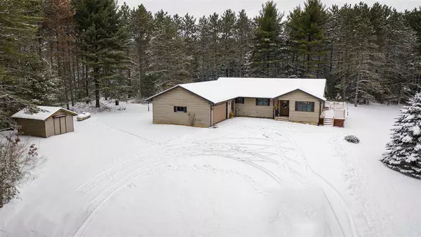 Neshkoro, WI 54960,W942 HEATHER CIR