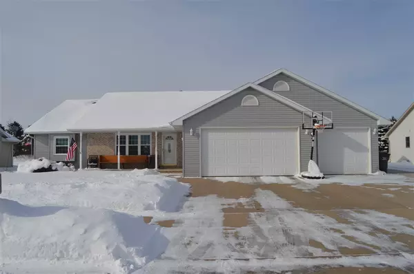 1833 TRAVIS LN, Kaukauna, WI 54130-3862