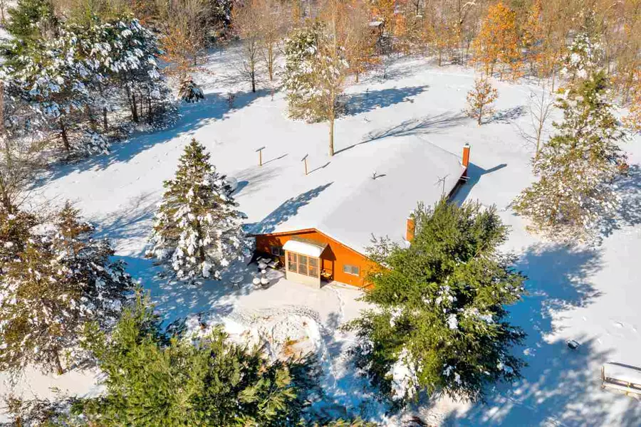 W7374 CREE CT, Wautoma, WI 54982-7315