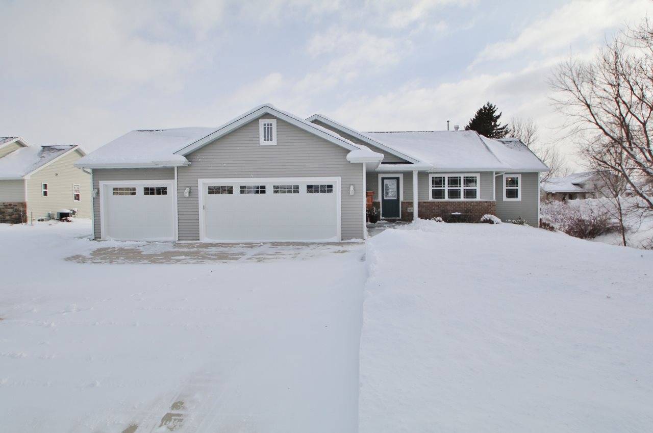 N2306 HEAVENLY DR, Greenville, WI 54942-9215