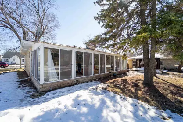 Neenah, WI 54956,129 MAYER ST