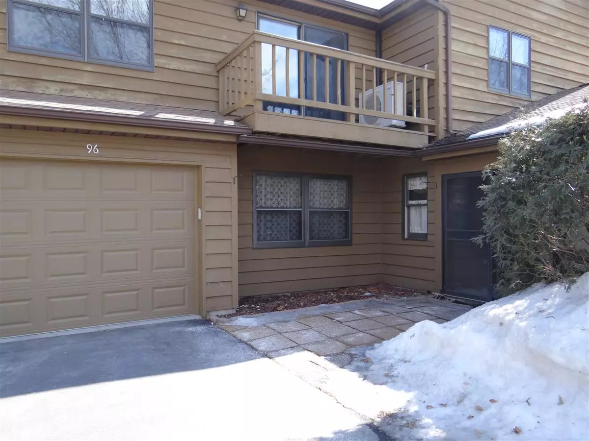 Neenah, WI 54956,940 BABCOCK ST #96