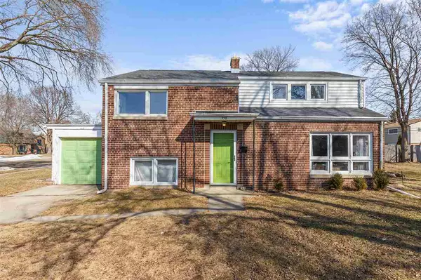 Neenah, WI 54956,756 CHESTNUT ST