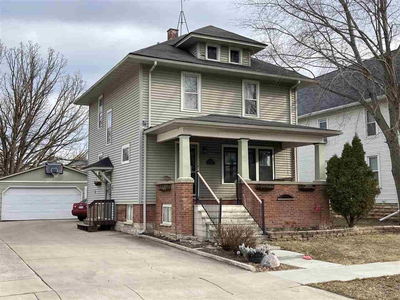 Fond Du Lac, WI 54935,249 E 1ST ST