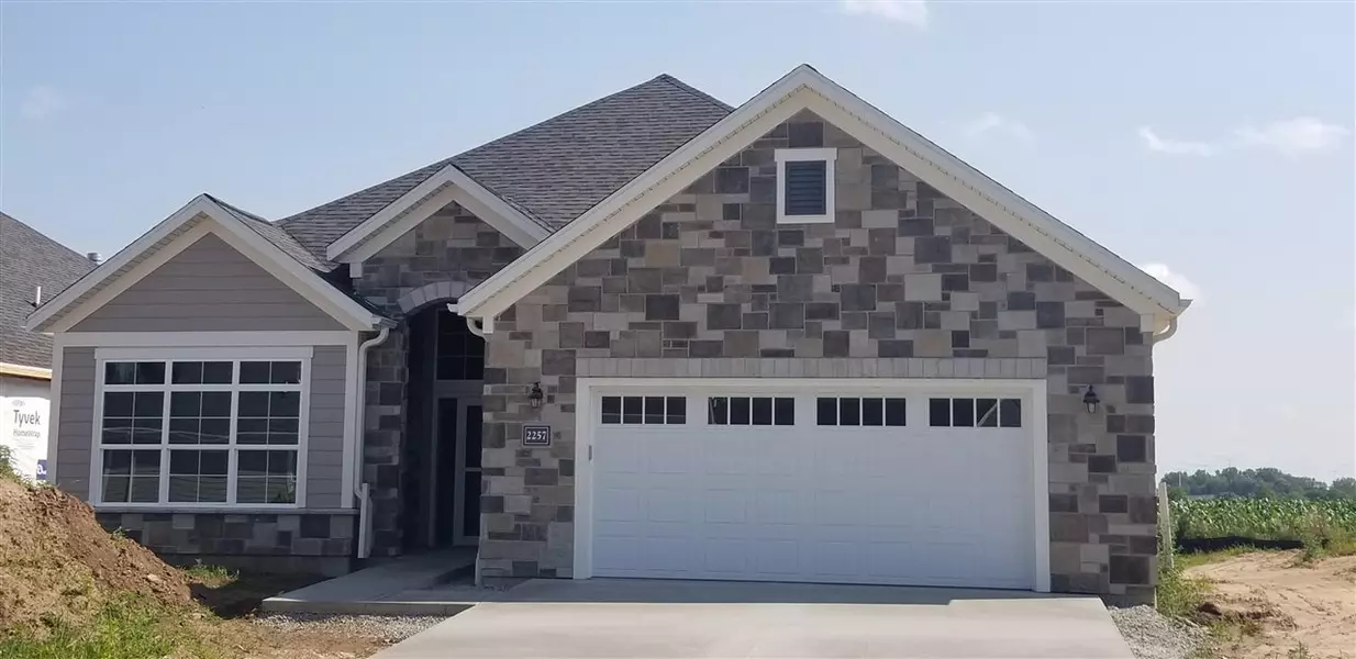 2257 E HARRIER CT, Appleton, WI 54913