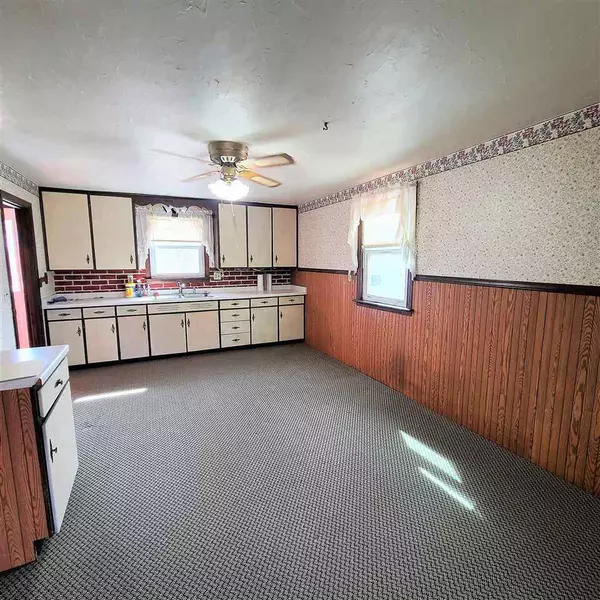 Pulaski, WI 54162-8908,5905 OLD 29 DR