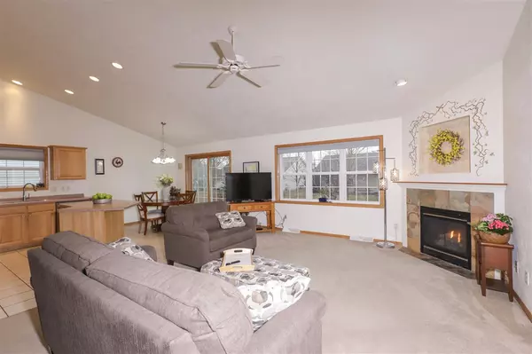 Neenah, WI 54956-5687,2329 DEER PRAIRIE DR