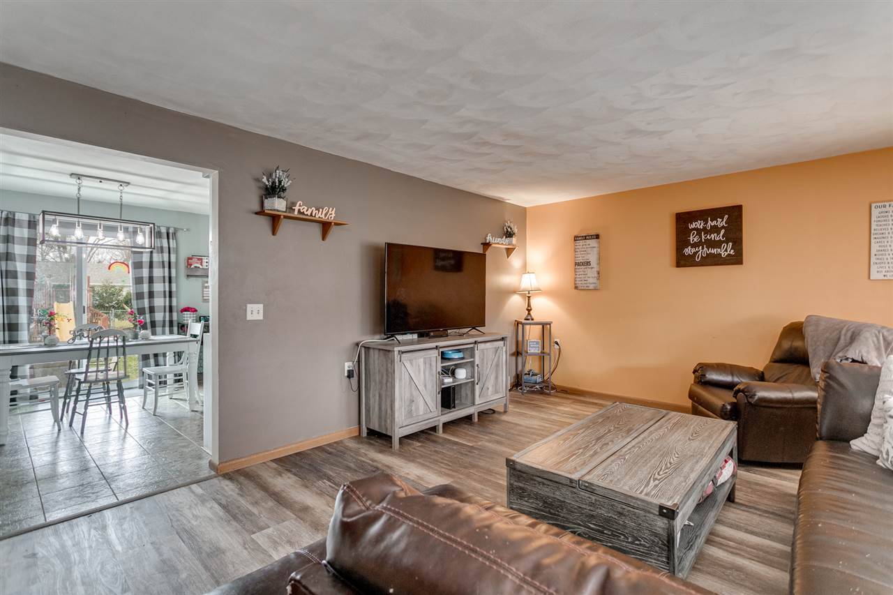 Appleton, WI 54911,2513 N VIOLA ST