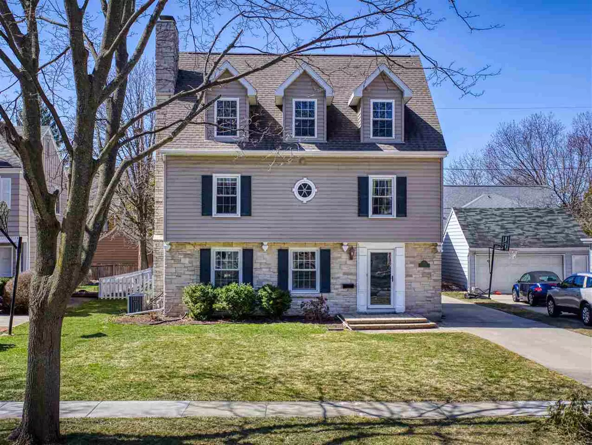 Neenah, WI 54956,225 STEVENS ST