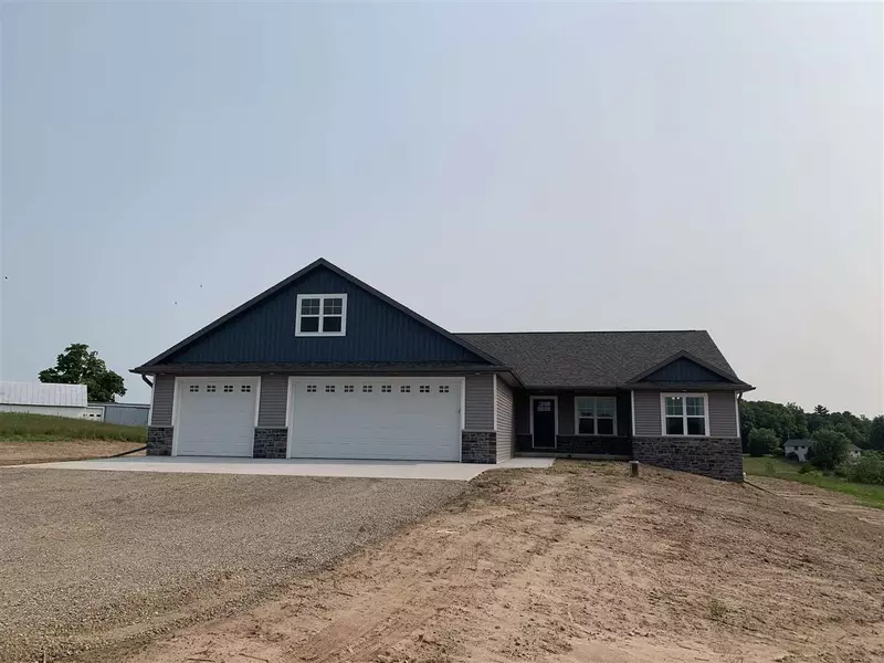 458 HIGH RIDGE TRL, Pulaski, WI 54162