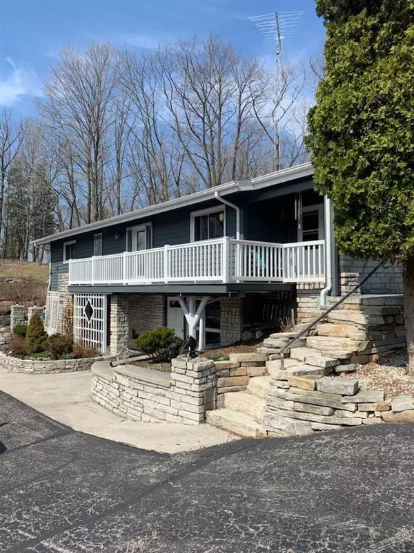 N8853 HWY 67, Elkhart Lake, WI 53020-1545