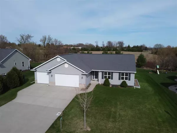 N2346 HOLY HILL DR, Greenville, WI 54942-9214