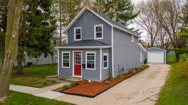 Ripon, WI 54971,45 UNION ST