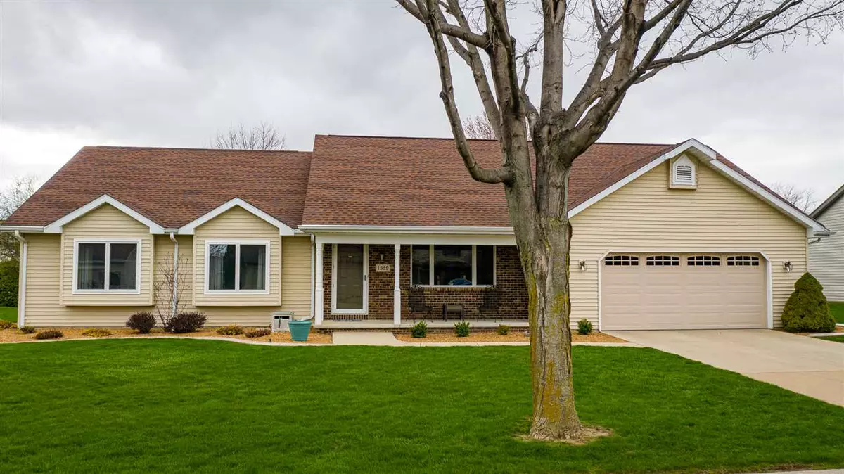 Neenah, WI 54956,1329 CHERRY LN