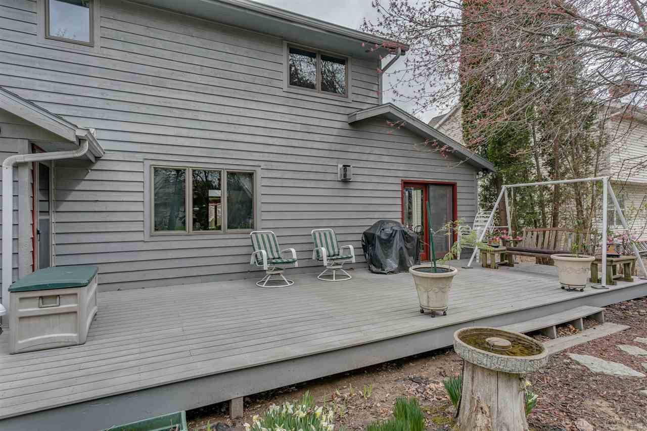 Appleton, WI 54914,3127 N OAKDALE LN