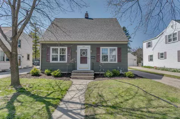657 CHESTNUT ST, Neenah, WI 54956
