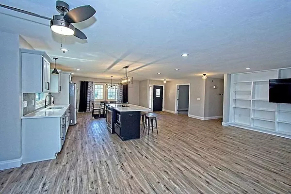 Neenah, WI 54956,1101 PARK VILLAGE DR