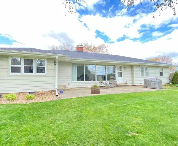 Pulaski, WI 54162,744 S ST AUGUSTINE ST