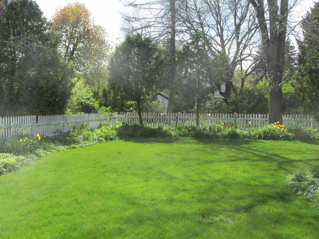 Appleton, WI 54911,1019 N LEMINWAH ST