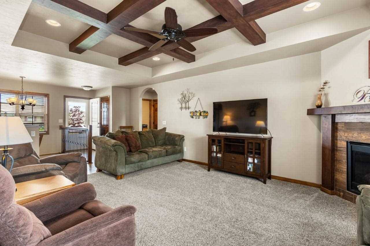 Neenah, WI 54956-5692,2324 LACEWING DR