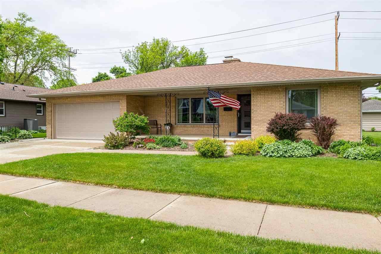 614 E PERSHING ST, Appleton, WI 54911