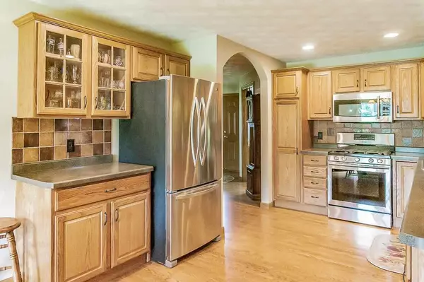 Hortonville, WI 54944-9386,209 OAK KNOLL CT