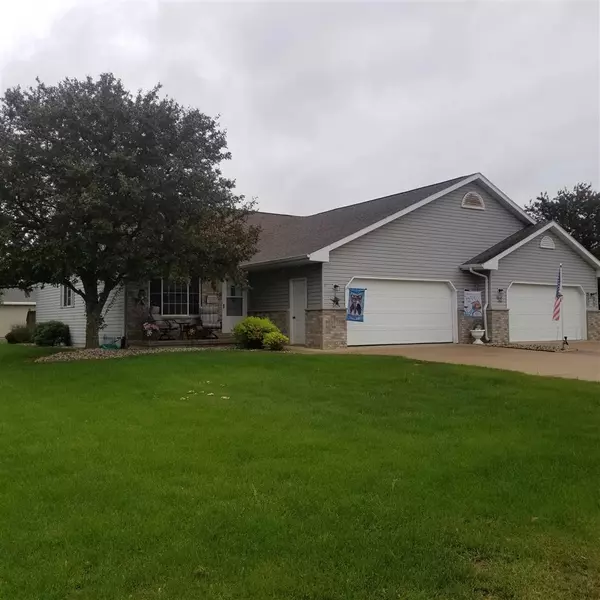 Seymour, WI 54165-1005,426 HENRY ST