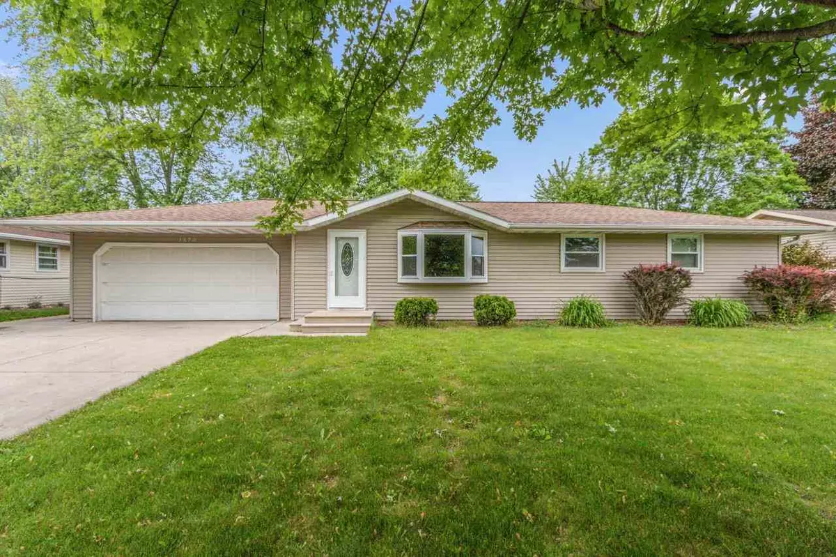 Ashwaubenon, WI 54313-6075,1570 ORCHID LN