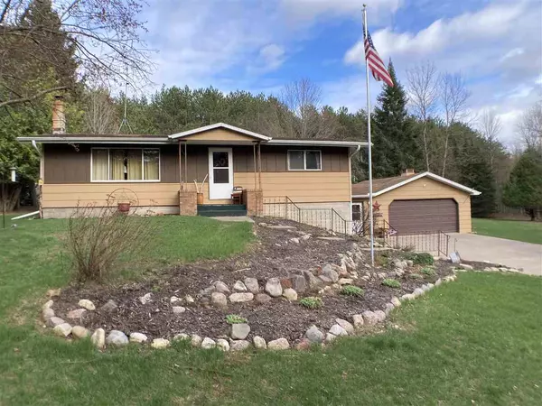 N7028 LYNDHURST RD, Gresham, WI 54128