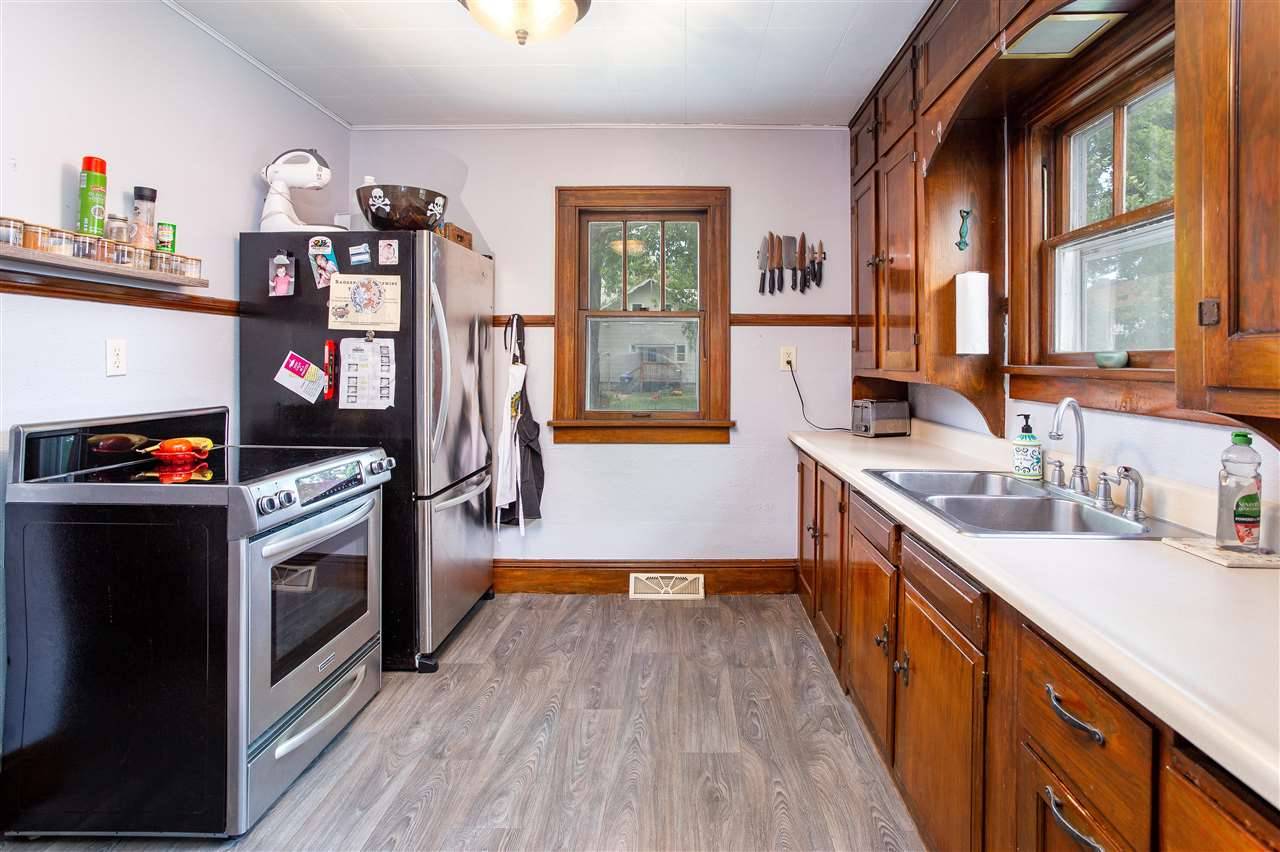 Neenah, WI 54956,548 GROVE ST