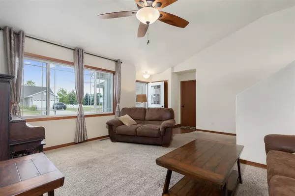 Neenah, WI 54956,2539 GRASSY LN