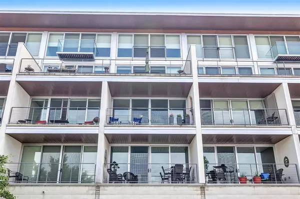 Green Bay, WI 54301-4247,101 CHERRY ST #209