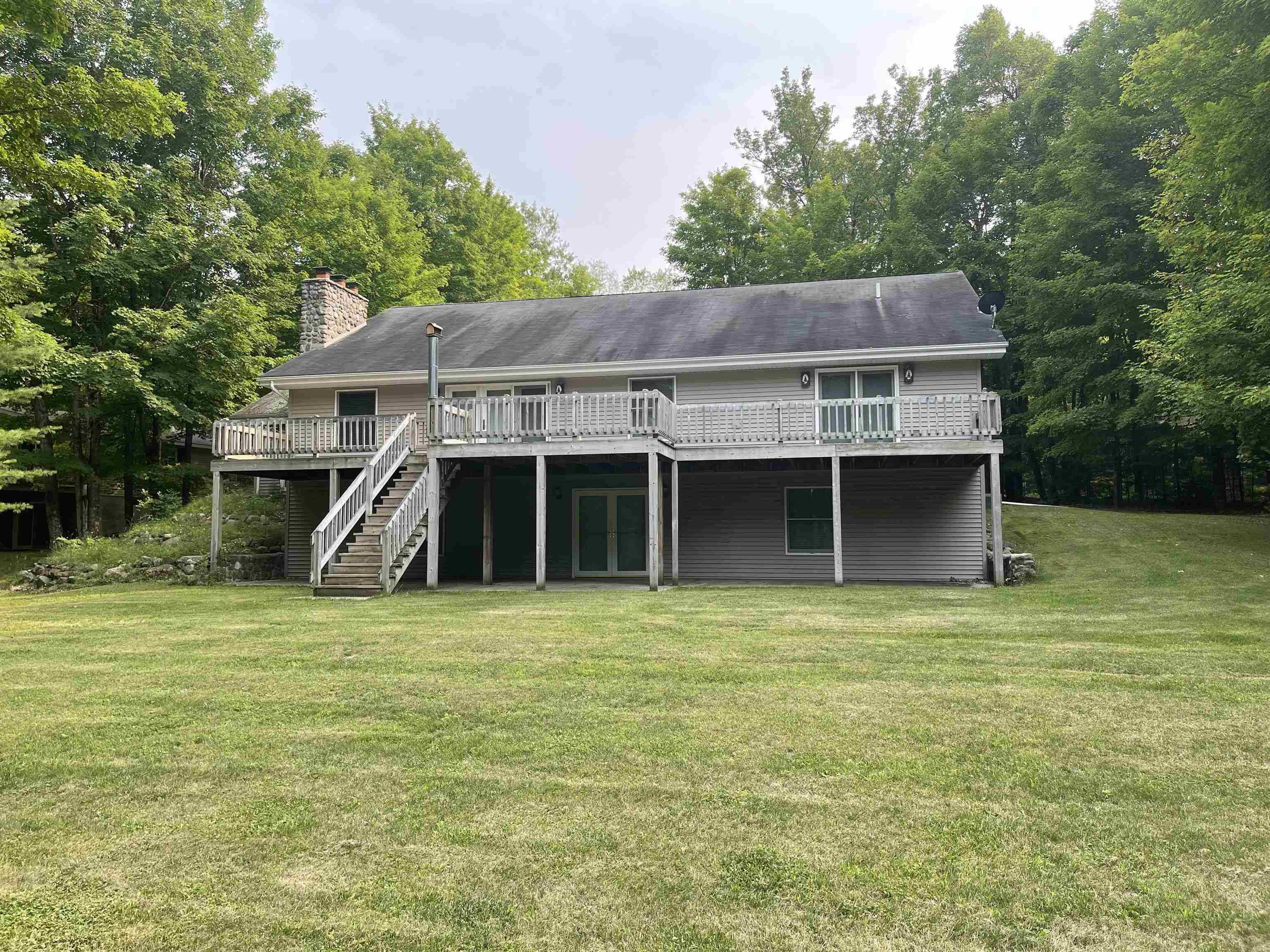 W9831 MISCUANO ISLAND DR, Daggett, WI 49821