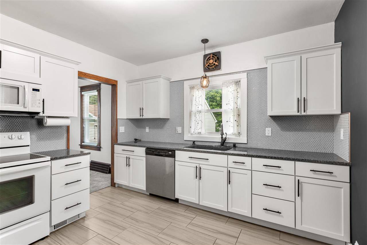 Appleton, WI 54914,912 W WINNEBAGO ST