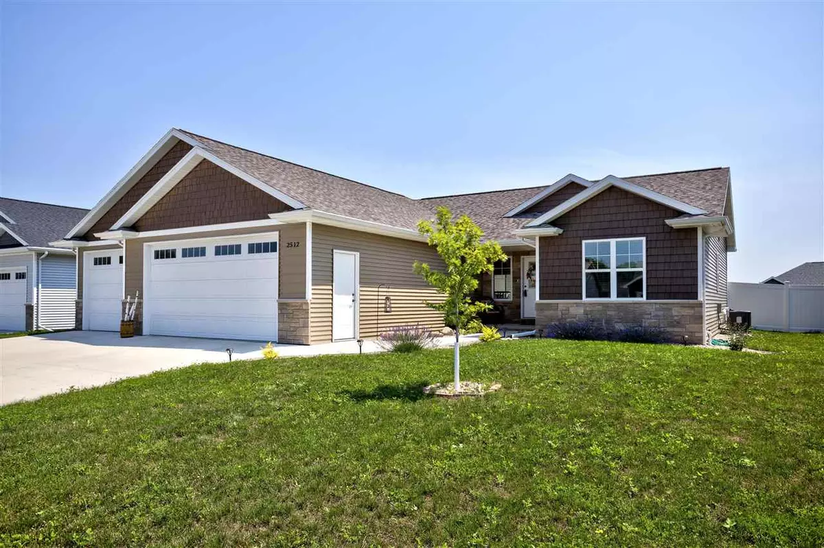 Neenah, WI 54956-2407,2512 WALLACE AVE