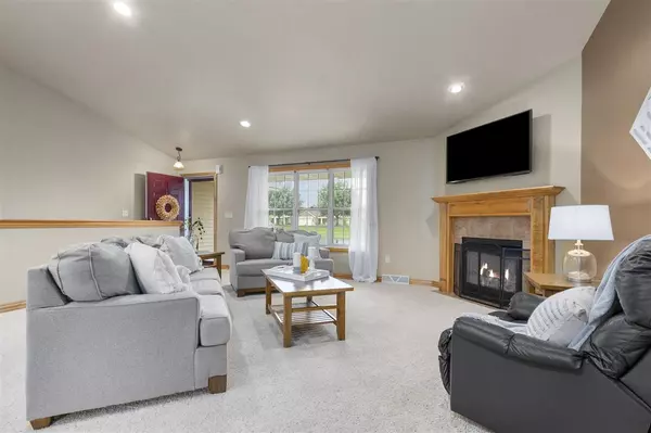 Neenah, WI 54956,2211 JACOBSEN RD