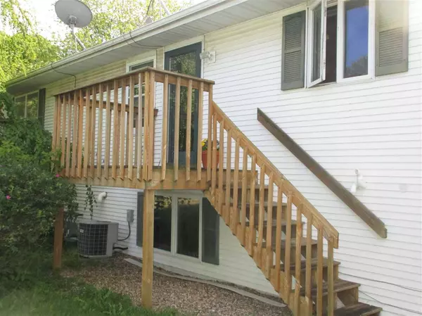 Pulaski, WI 54162,152 PINE ST