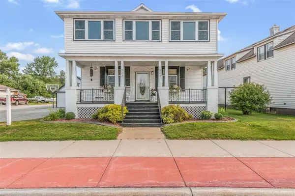 Pulaski, WI 54162,213 W PULASKI ST