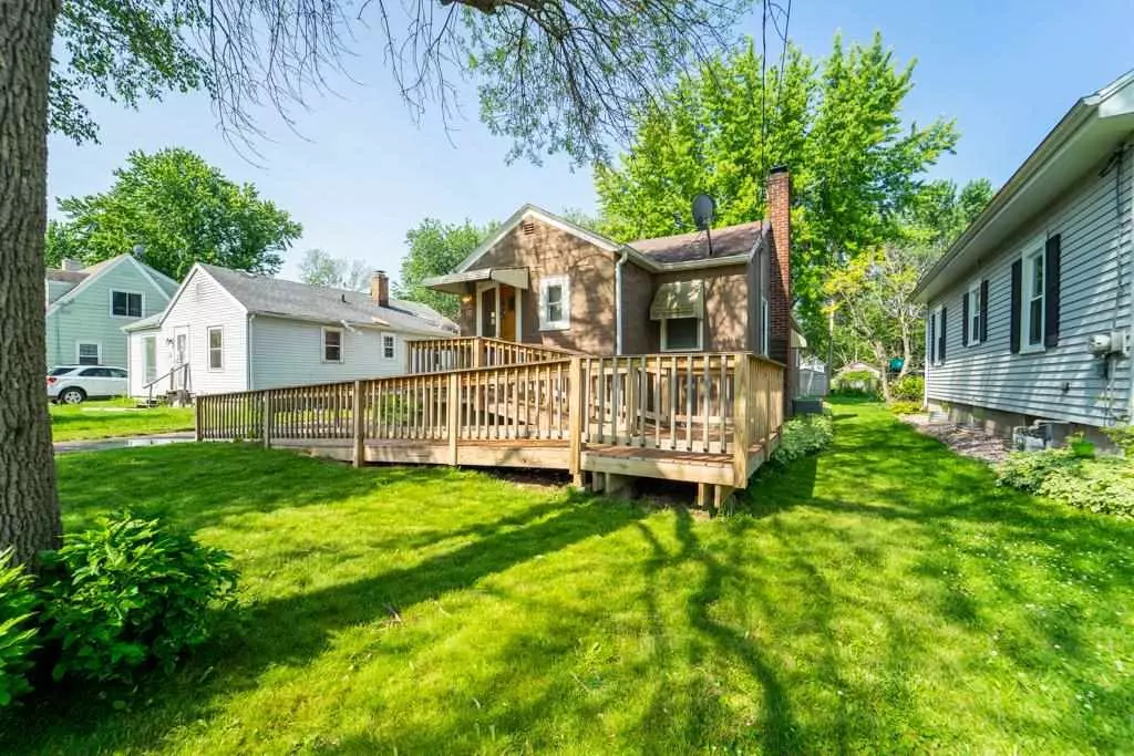 Neenah, WI 54956,571 GROVE ST